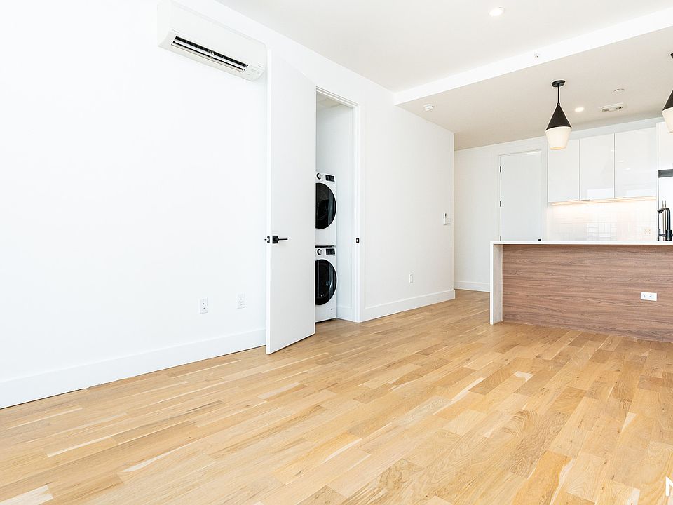 1st image of 167 Meserole Ave #1F