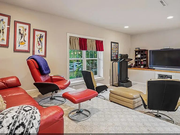 8090 Paper Birch Dr — Photo 10