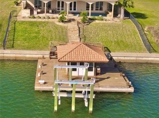 85 Chavez Way, Port O Connor, TX 77982