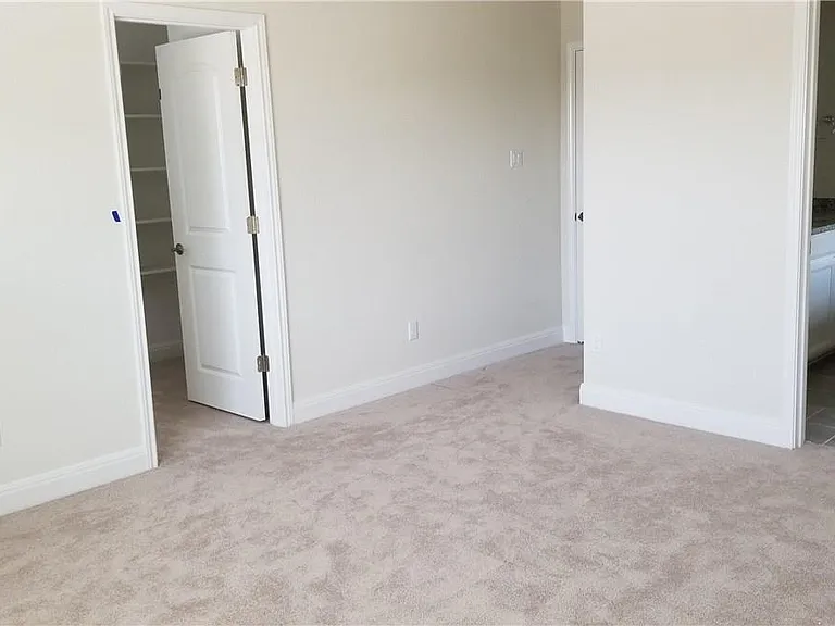 1050 Kenney Fort Xing #37 — Photo 12
