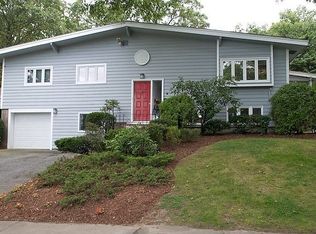 9 Belleair Dr, Swampscott, MA 01907