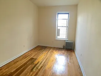 Rented by Uptown Flats LLC