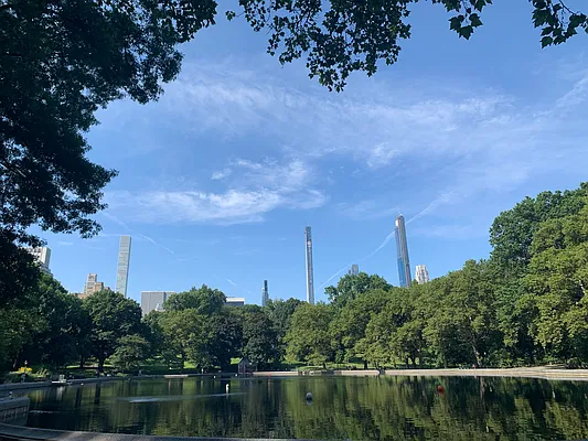 Sold by R New York | media 21