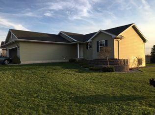1103 Chalen Dr, Saint Johns, MI
