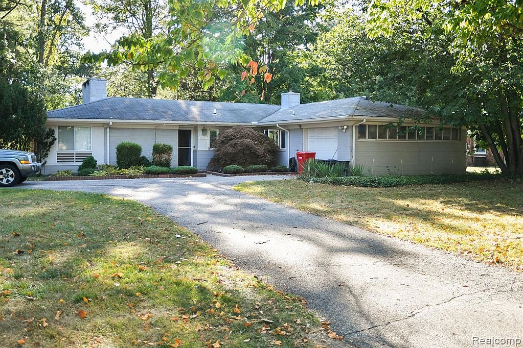 23915 Lee Baker Dr, Southfield, MI 48075 Zillow