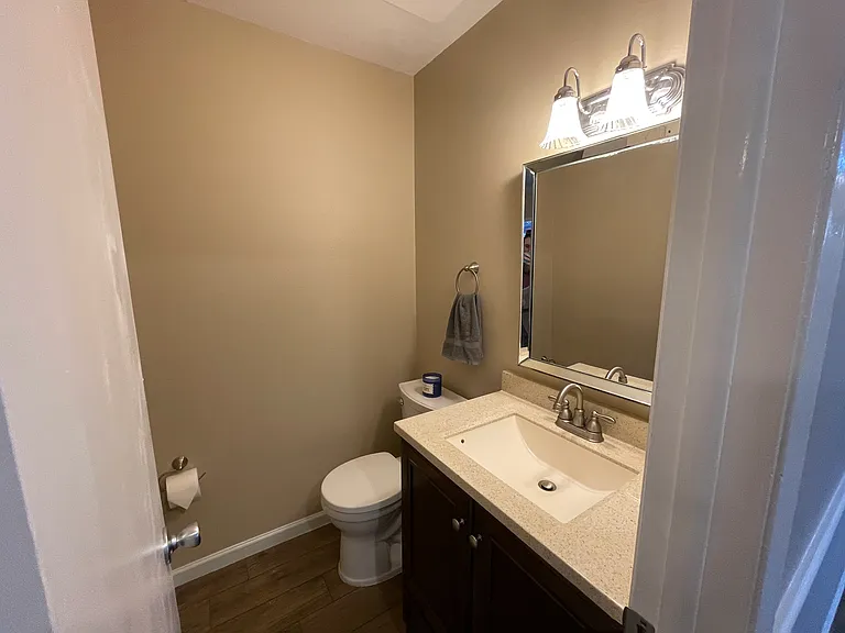 1710 Trinity Pl #B — Photo 9