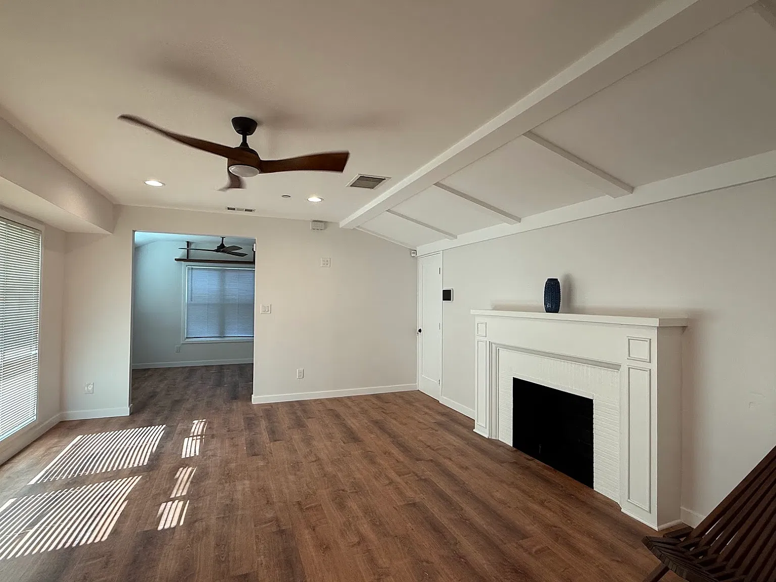 2 bed, 1100 sqft, $3,750 — Photo 3