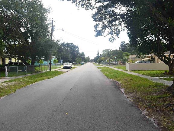 3rd image of 2321 NW 153rd St