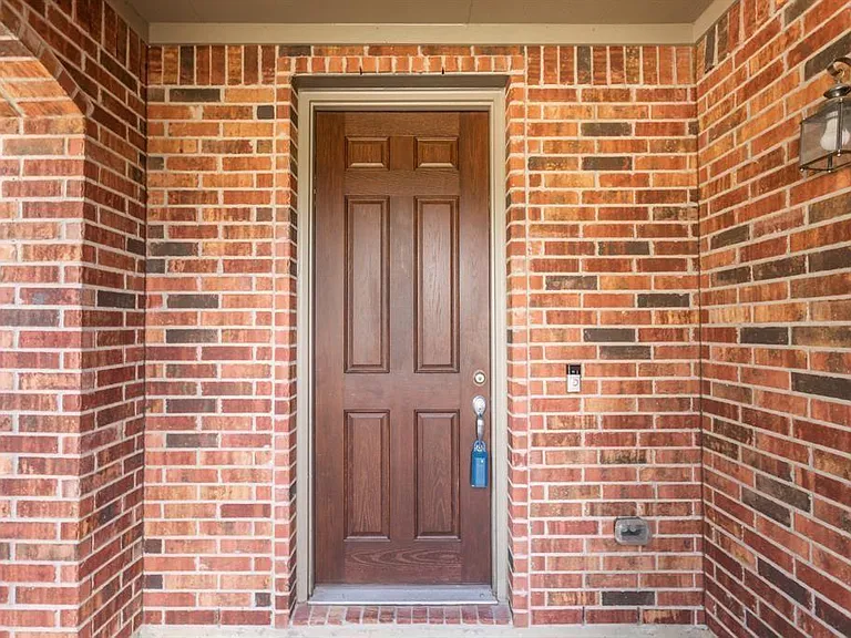 16303 Copperwood Run Way — Photo 3