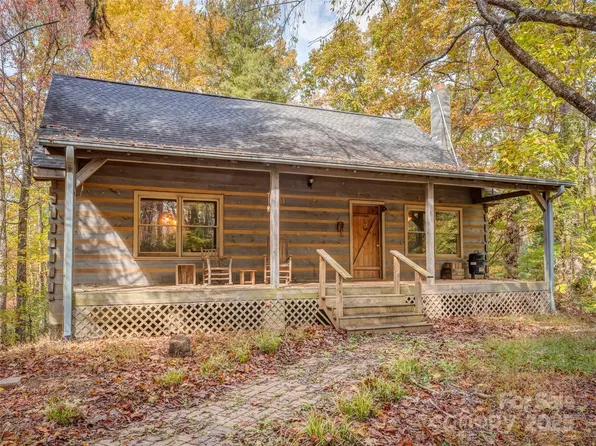 6130 Howard Gap Rd, Saluda, NC 28773