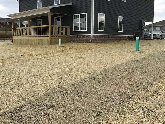 2nd image of 3044 Golden Leaf Blvd