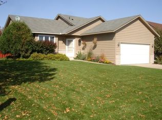 995 Northview Park Rd, Eagan, MN 55123