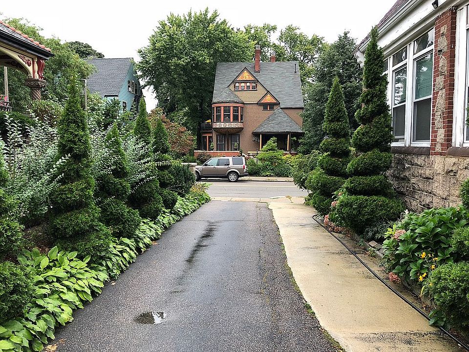2nd image of 37 Melville Ave