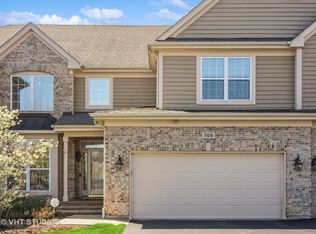 705 Fieldstone Ct, Inverness, IL 60010