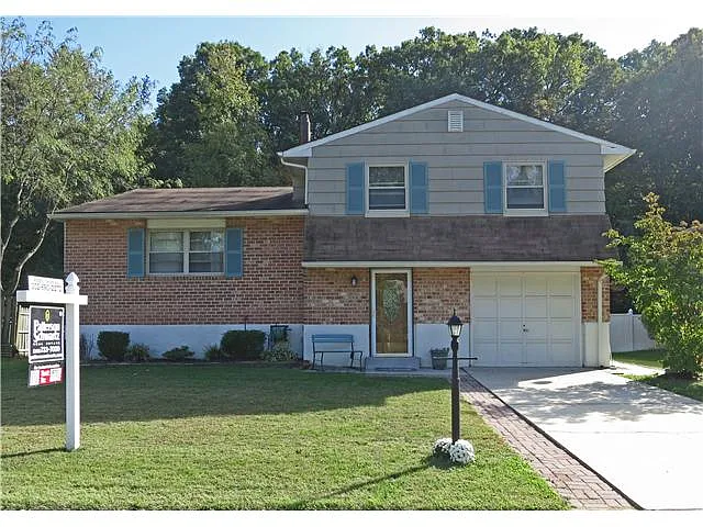 120 Stature Dr photo 1