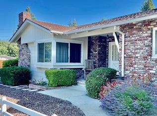 440 La Mesa Dr, Portola Valley, CA 94028