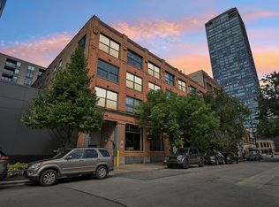 110 N Peoria St UNIT 302, Chicago, IL 60607