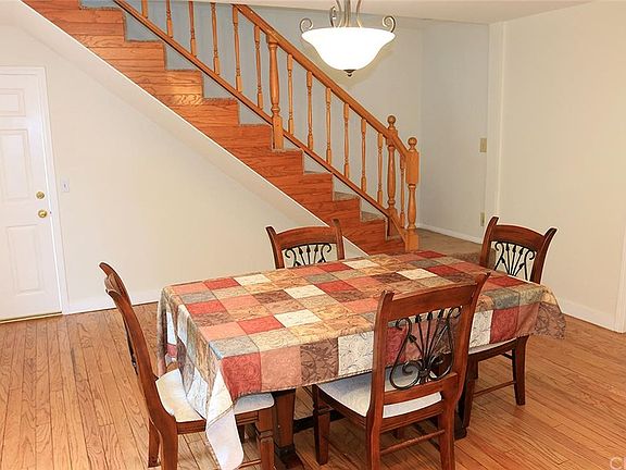 4th image of 9505 Hillrose St