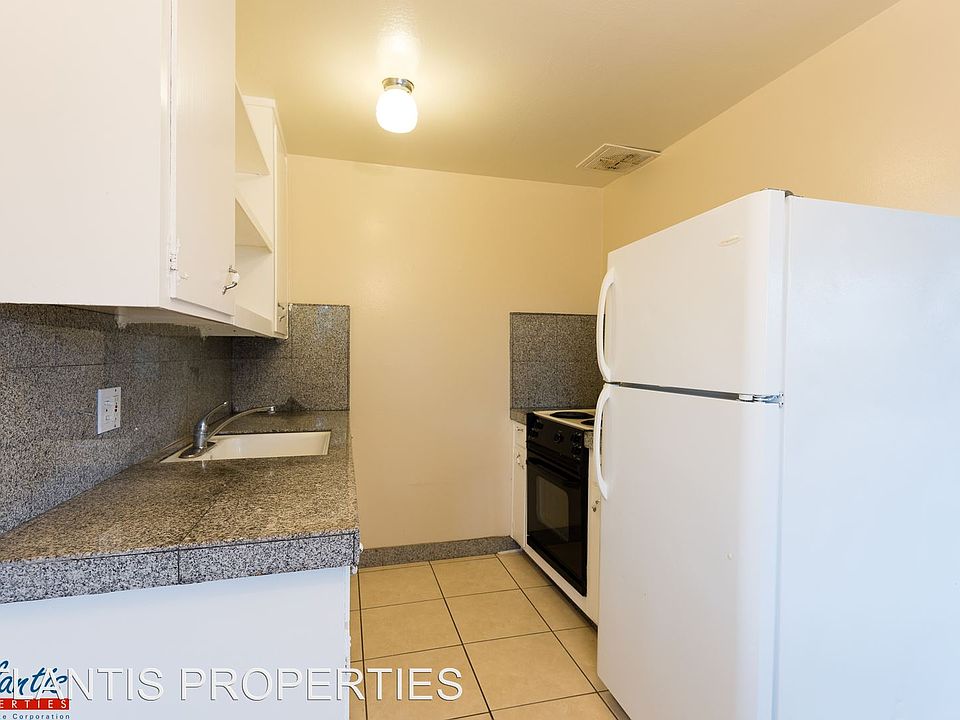 1st image of 2318 Karen Dr APT 06