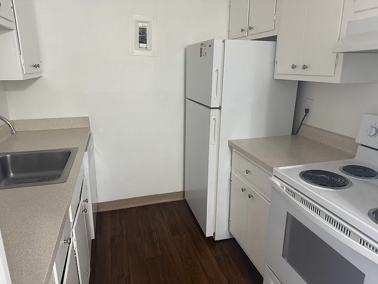 Villa Apartments — Photo 35