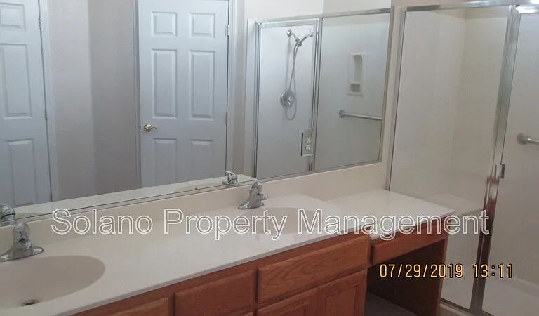 451 Edgewood Dr — Photo 9