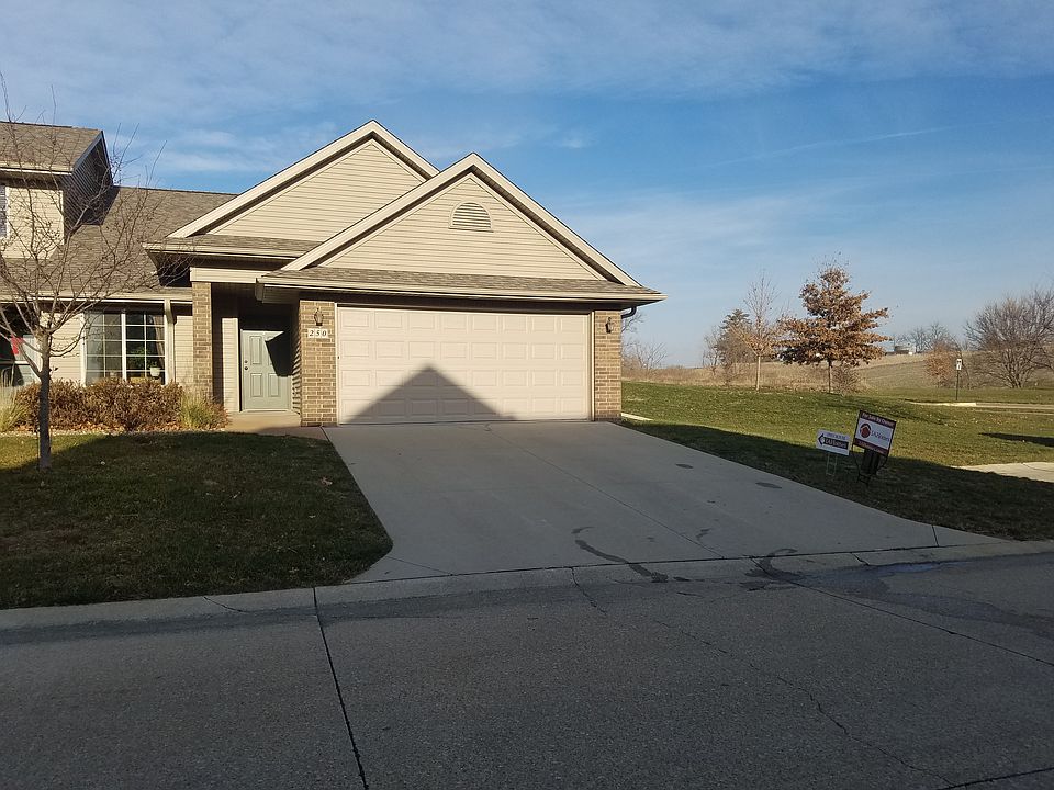1st image of 250 Woodfield Dr