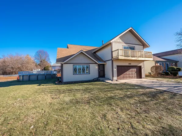 1285 N Foxdale Dr, Addison, IL 60101