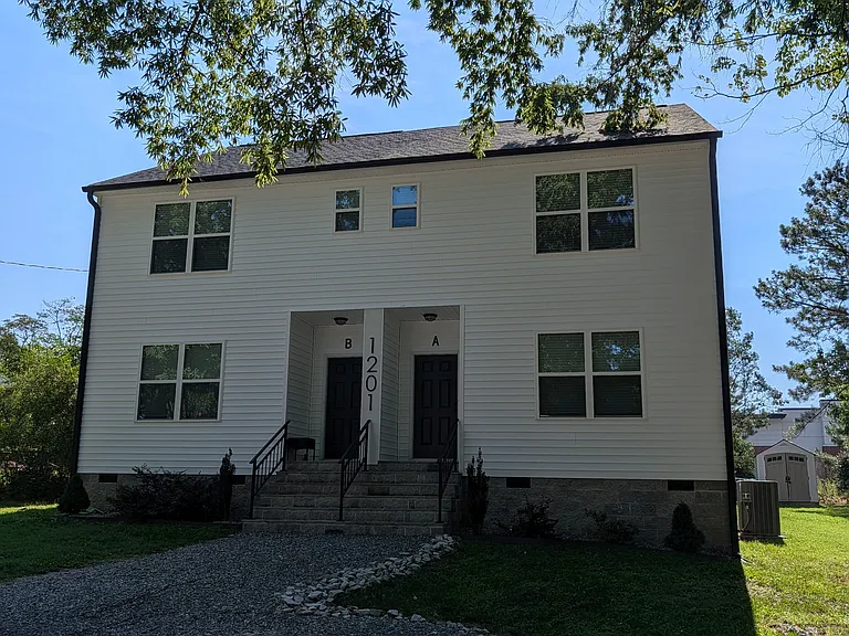 1201A James St #A — Photo 9