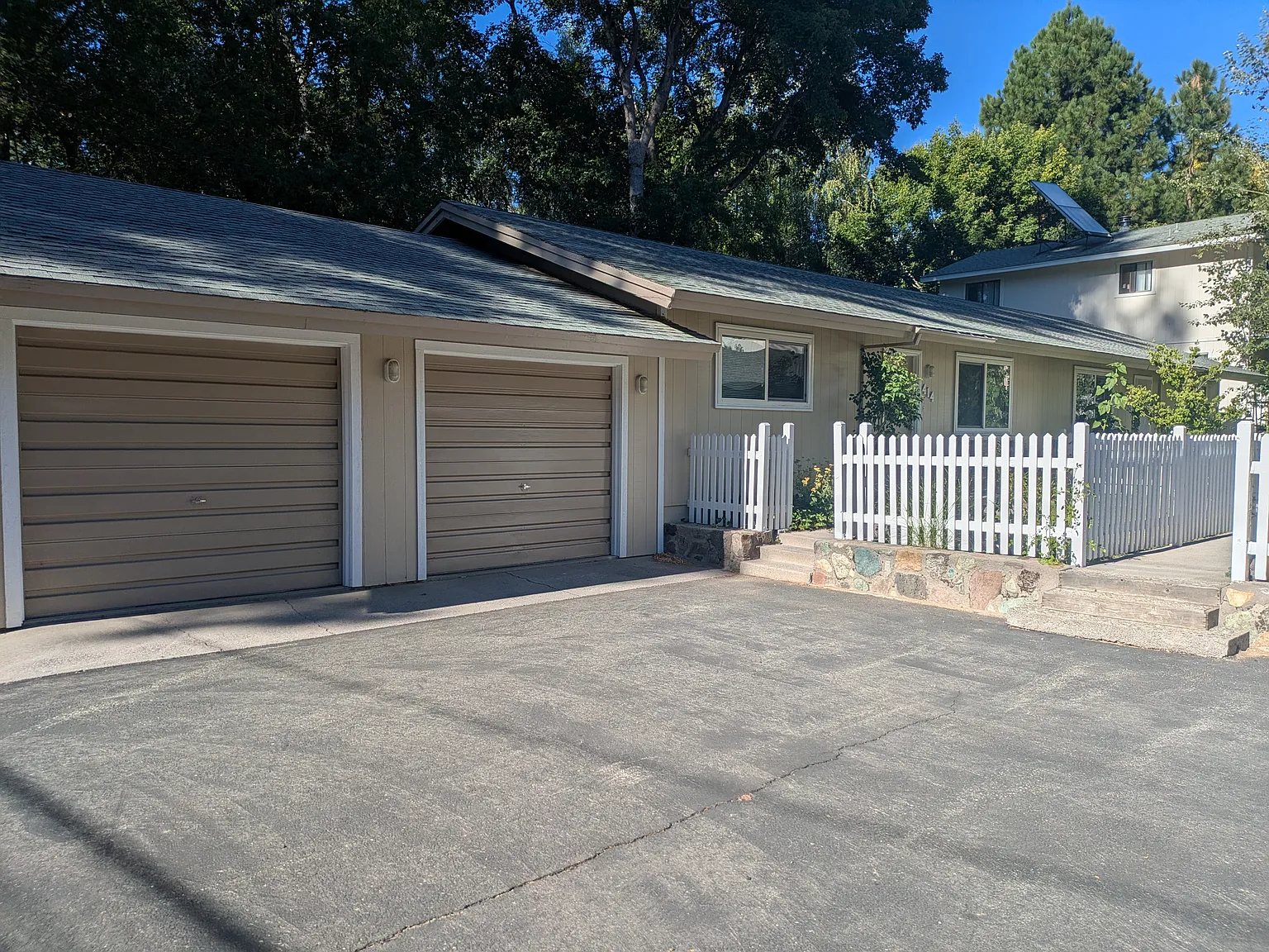 N Washington Dr, Mount Shasta — Photo 2