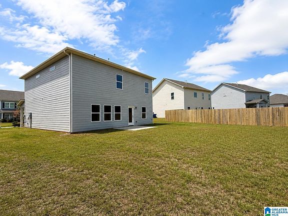 4th image of 556 Bridlewood Cir