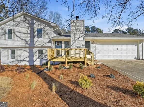 145 Timbermill Cir, Carrollton, GA 30116