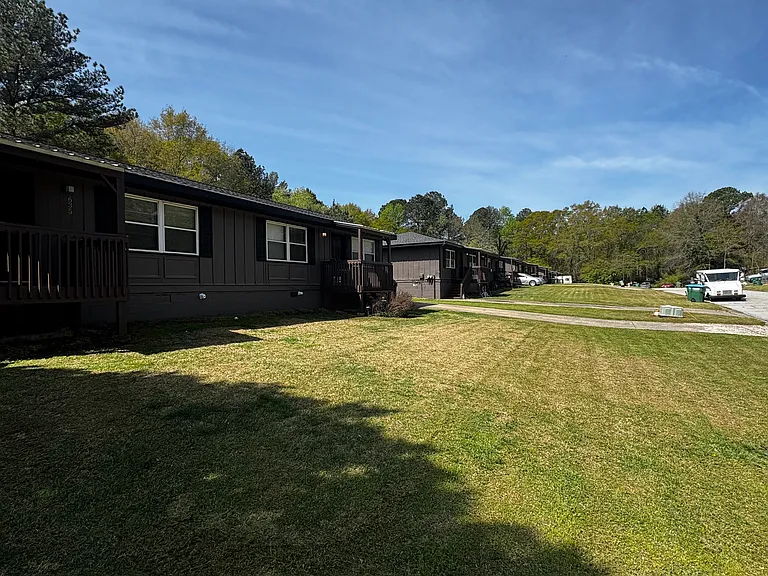 657 Aubrey Dr — Photo 8