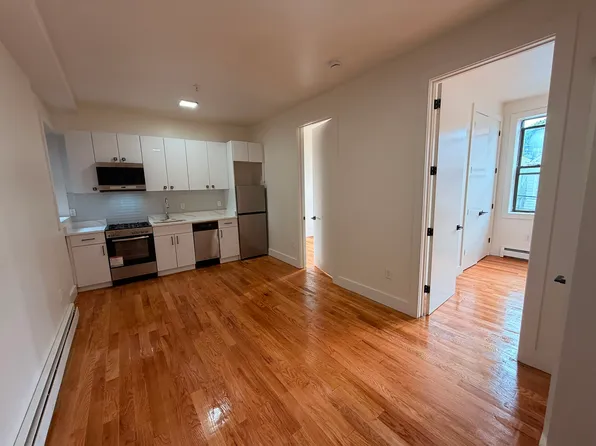 70 Lexington Avenue image 1 of 6