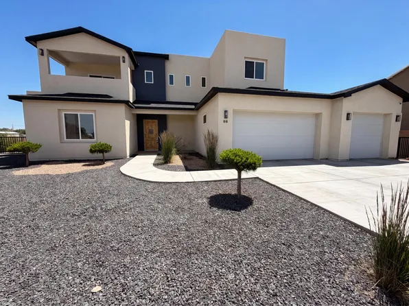 86 Rancho Pequenos Way NW, Albuquerque, NM 87107