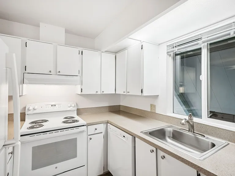 Plan D, 768 sq ft, 2 bed/1 bath