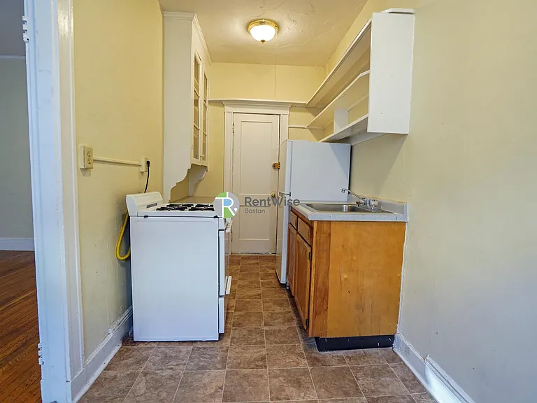 37 Woodstock Ave #1 — Photo 10