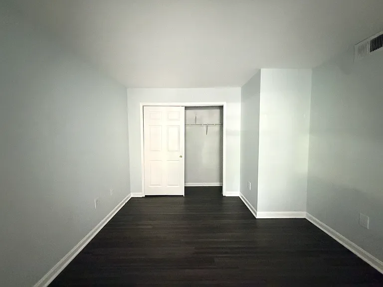 931 Hillside Lake Ter #103 — Photo 17