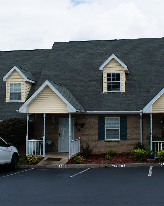1st image of 1203 Milton Ct #1203