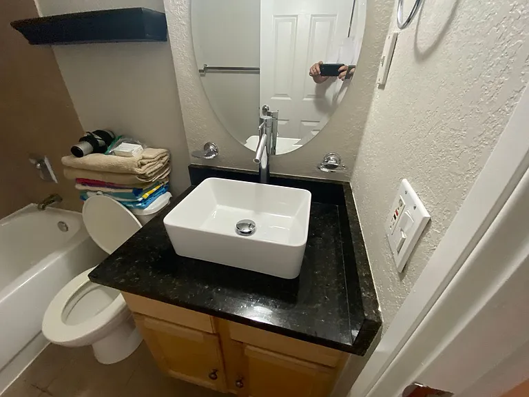 909 Logan St #11E — Photo 11