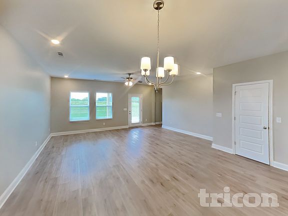 2nd image of 3113 Arbor Valley Rd