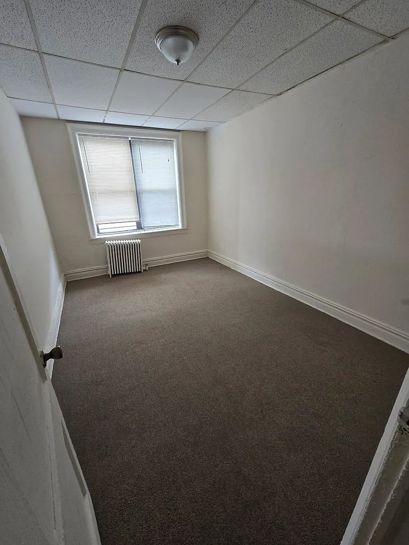 140 - Gautier Avenue Realty Assoc Lp — Photo 4