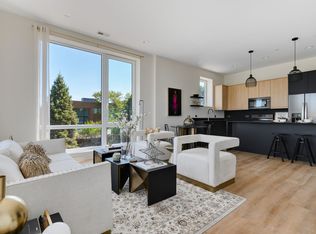 Lakeland Lofts Luxury Apartments, Bloomingdale, IL 60108