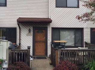 87 Selvin Loop, Staten Island, NY 10303