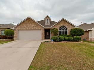 8604 Western Meadows Dr, Fort Worth, TX 76244