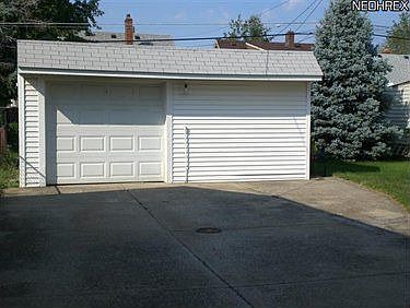 2nd image of 6206 Forest Ave