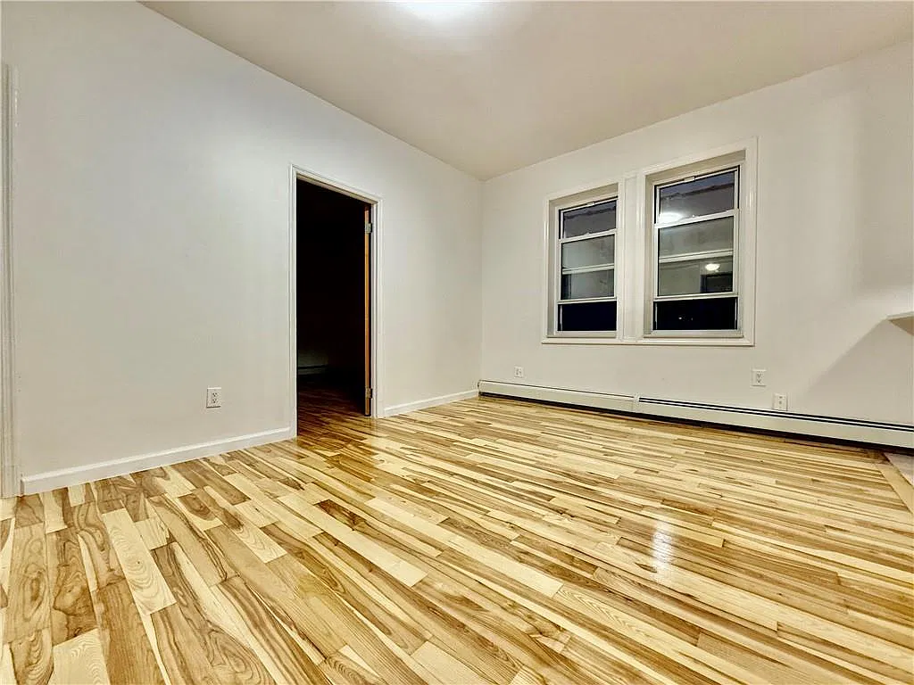 3 bed, 800 sqft, $2,800 — Photo 2