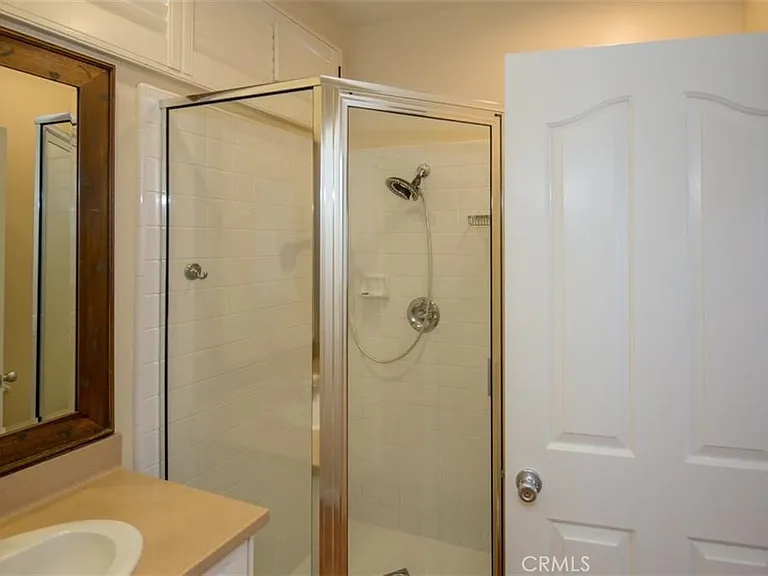 515 W Balboa Blvd — Photo 35