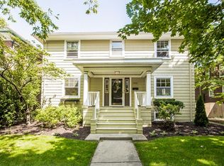 846 Columbian Ave, Oak Park, IL 60302