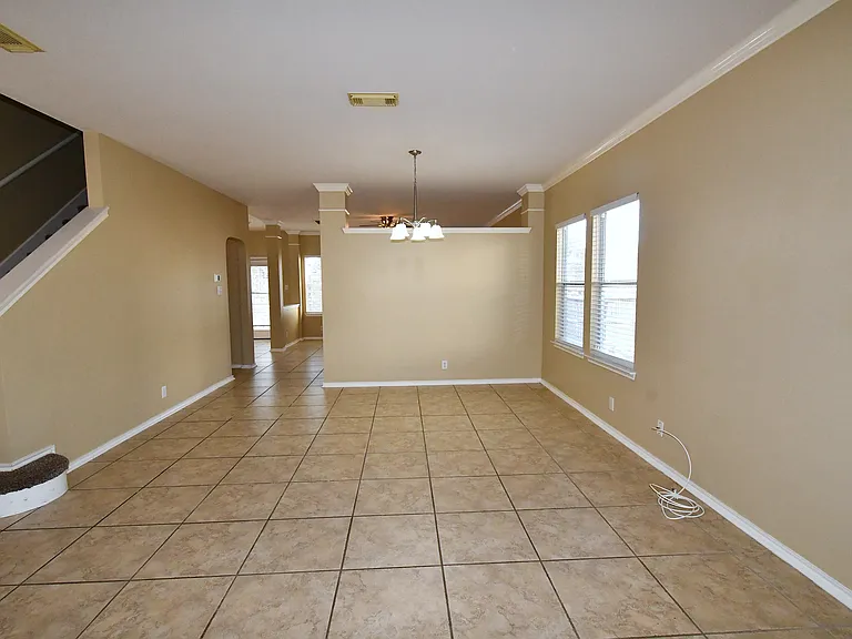 8834 Ridgefront — Photo 2