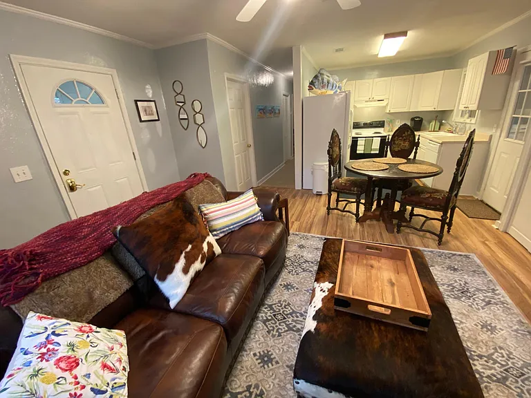 324 Pine St — Photo 10